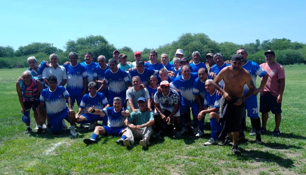 Veteranos de Estudiantes y Taller Córdoba van por la gloria en la Pasión Futbolera